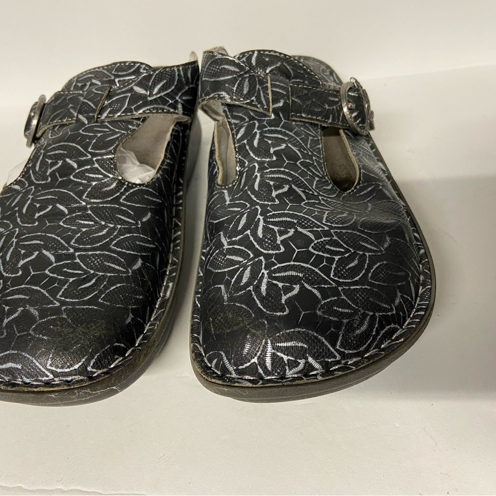 Alegria Black Leaf Pattern Clogs - image 2